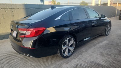 2019 Honda Accord 4 pts. Touring, L4, 2.0T, CVT, piel, QC, GPS, f. led, RA-19