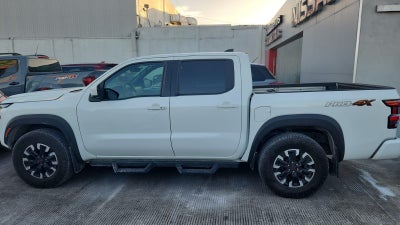 2024 Nissan Comerciales Frontier Pick-Up 4 pts. Pro 4x, Doble Cab., V6, 3.8l, TA, a/ac., piel, RA-17, 4x4