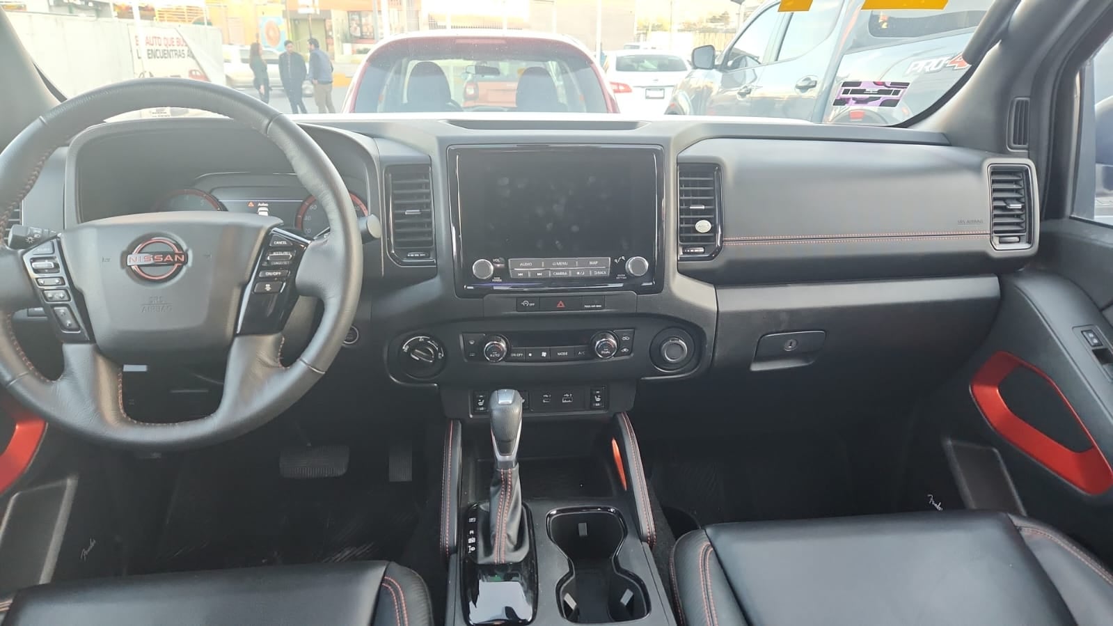 2024 Nissan Comerciales Frontier Pick-Up 4 pts. Pro 4x, Doble Cab., V6, 3.8l, TA, a/ac., piel, RA-17, 4x4