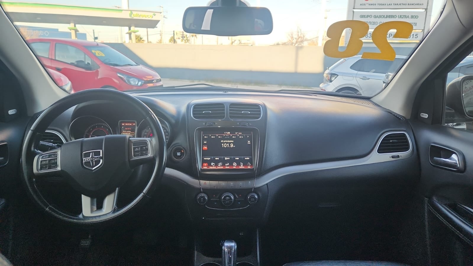 2020 Dodge Journey VUD 5 pts. Sport Plus, 2.4l, TA, VE, piel, QC, DVD, 7 pas., RA-19 (línea anterior)