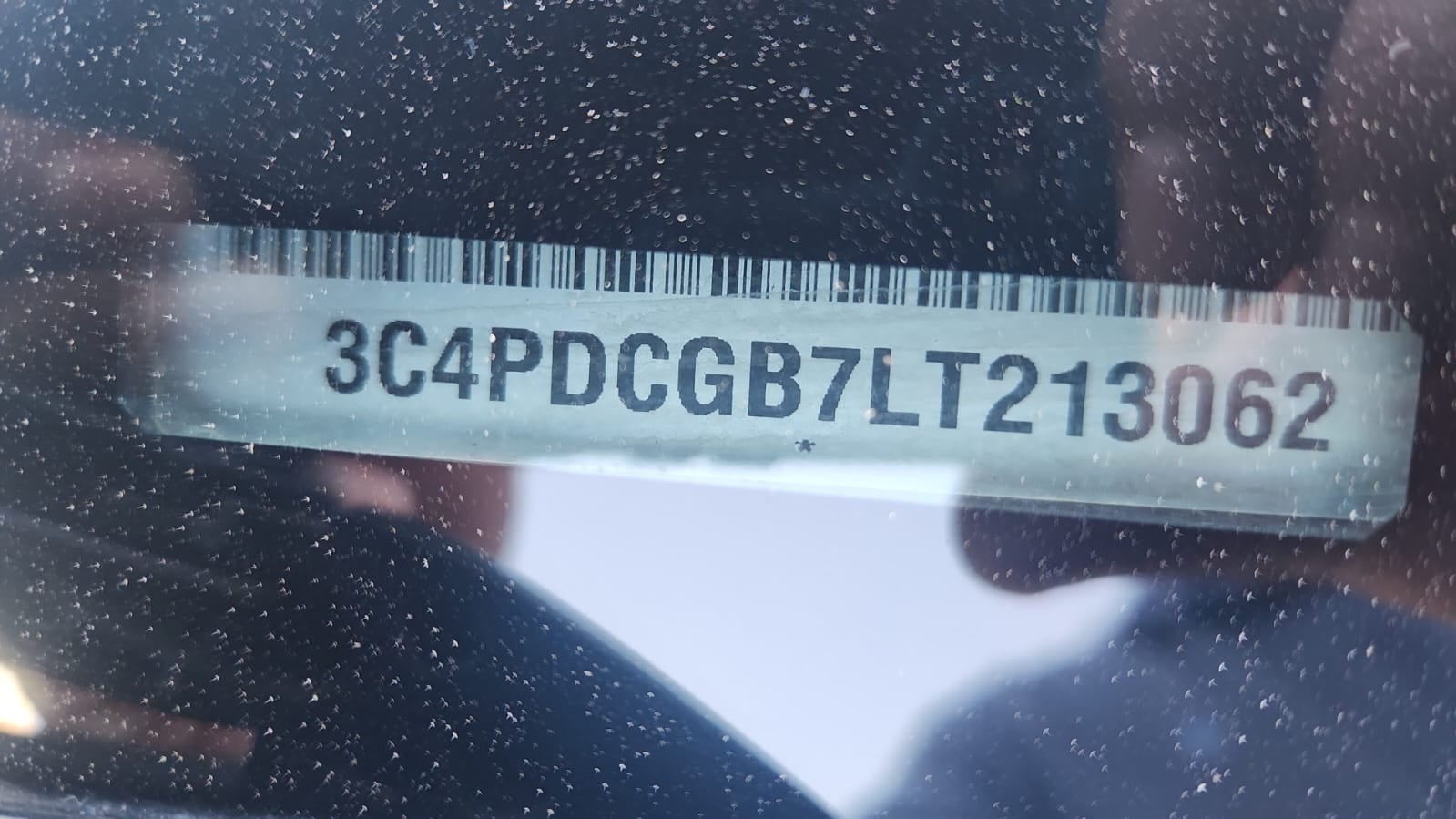 2020 Dodge Journey VUD 5 pts. Sport Plus, 2.4l, TA, VE, piel, QC, DVD, 7 pas., RA-19 (línea anterior)