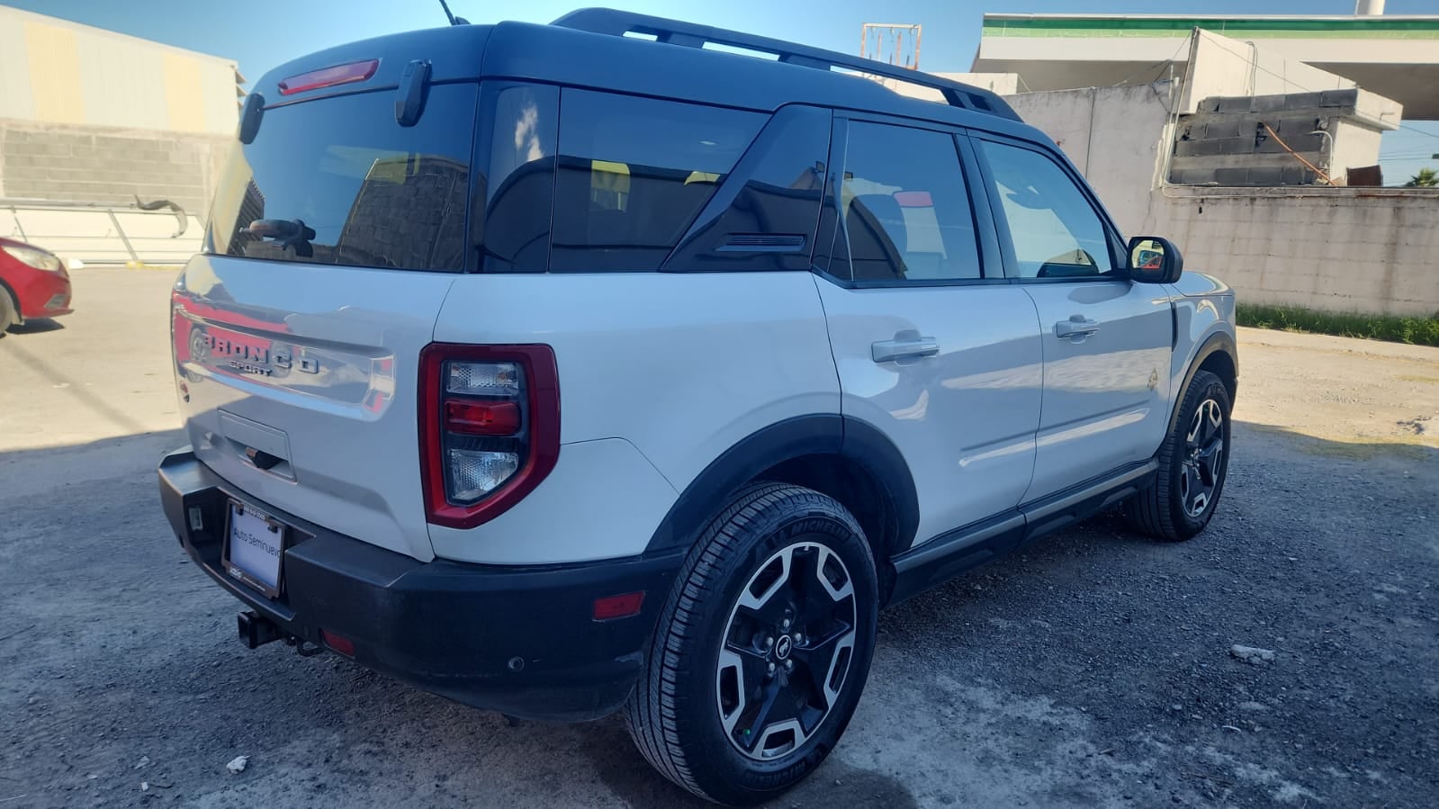 2022 Ford Bronco VUD 4x4 5 pts. Sport Outer Banks, 1.5T, TA, piel, QC, RA-18