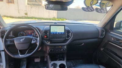 2022 Ford Bronco VUD 4x4 5 pts. Sport Outer Banks, 1.5T, TA, piel, QC, RA-18