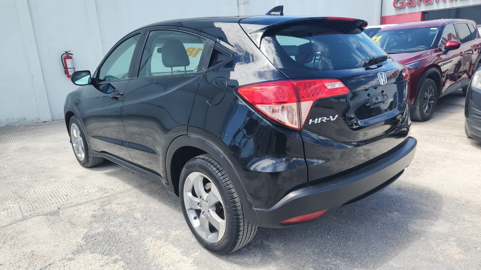 2018 Honda HR-V VUD 5 pts. Epic, TA, QC, f. niebla, RA-17 (línea anterior)