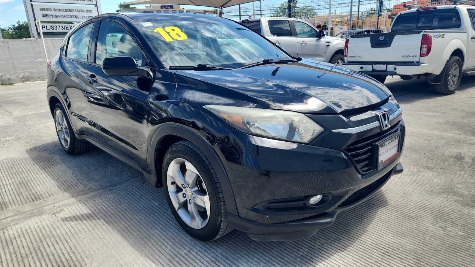 2018 Honda HR-V VUD 5 pts. Epic, TA, QC, f. niebla, RA-17 (línea anterior)