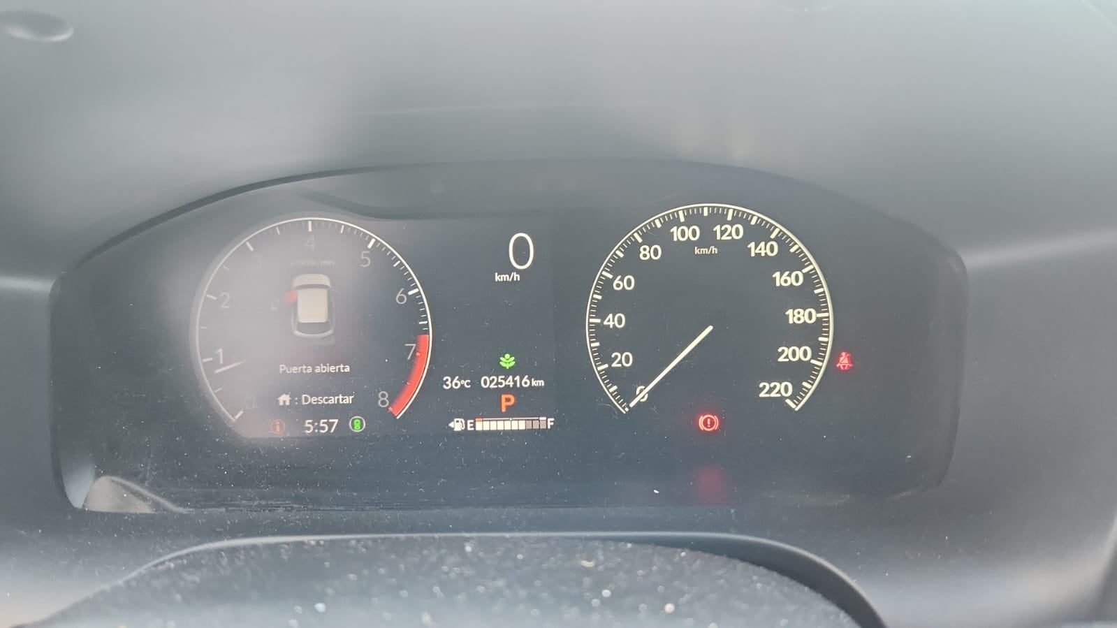 2024 Honda HR-V VUD 5 pts. Touring, 2.0l, TA, piel, QC, ADAS, RA-18