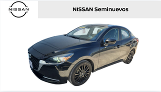 2023 Mazda Mazda 2 4 pts. Carbon Edition, MHEV, 1.5l, TA, a/ac. Aut., VE, piel, f. led, RA-16 negro (línea anterior)
