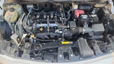 2020 Nissan Versa 4 pts. Platinum, TA, a/ac. Aut., VE, piel, GPS, f. led, RA-17 (línea nueva)