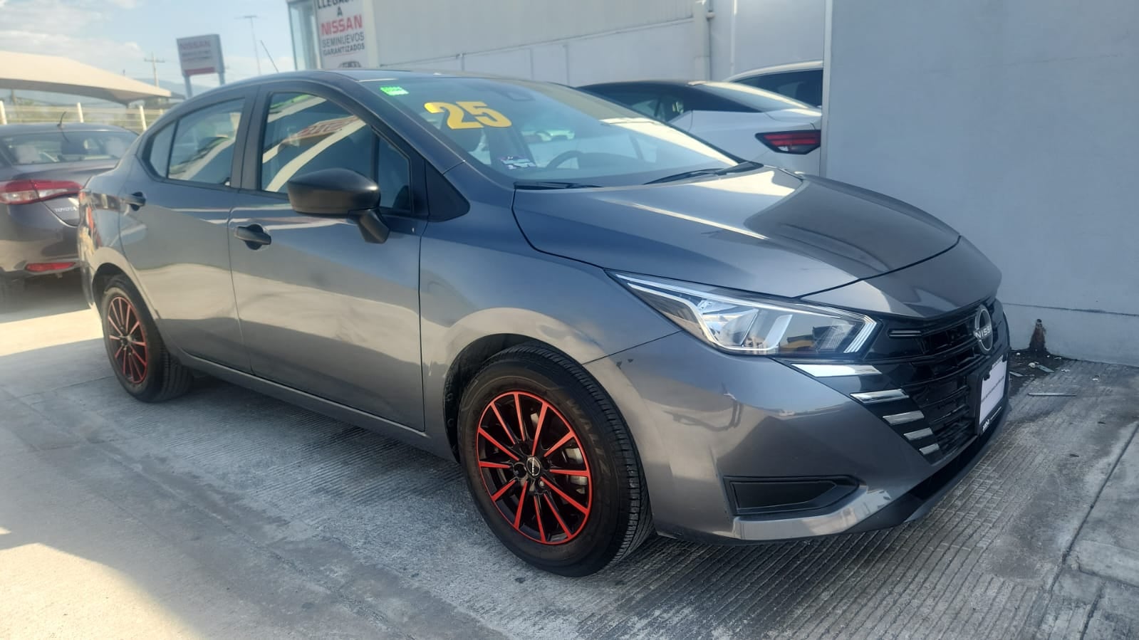 2025 Nissan Versa SENSE CVT