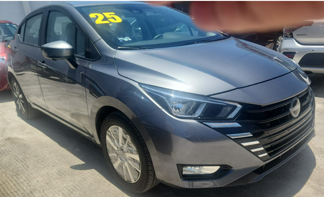 2025 Nissan Versa ADVANCE CVT