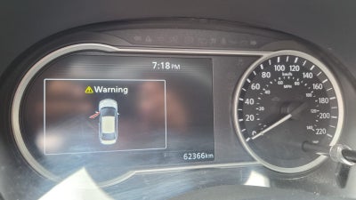 2024 Nissan Versa 4 pts. Exclusive, TA, a/ac. Aut., piel, f. niebla, f. led, RA-17