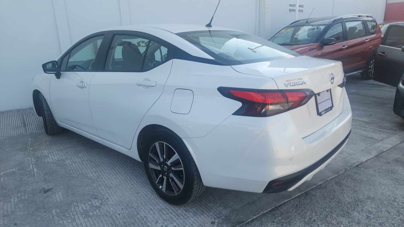 2022 Nissan Versa ADVANCE CVT 2022