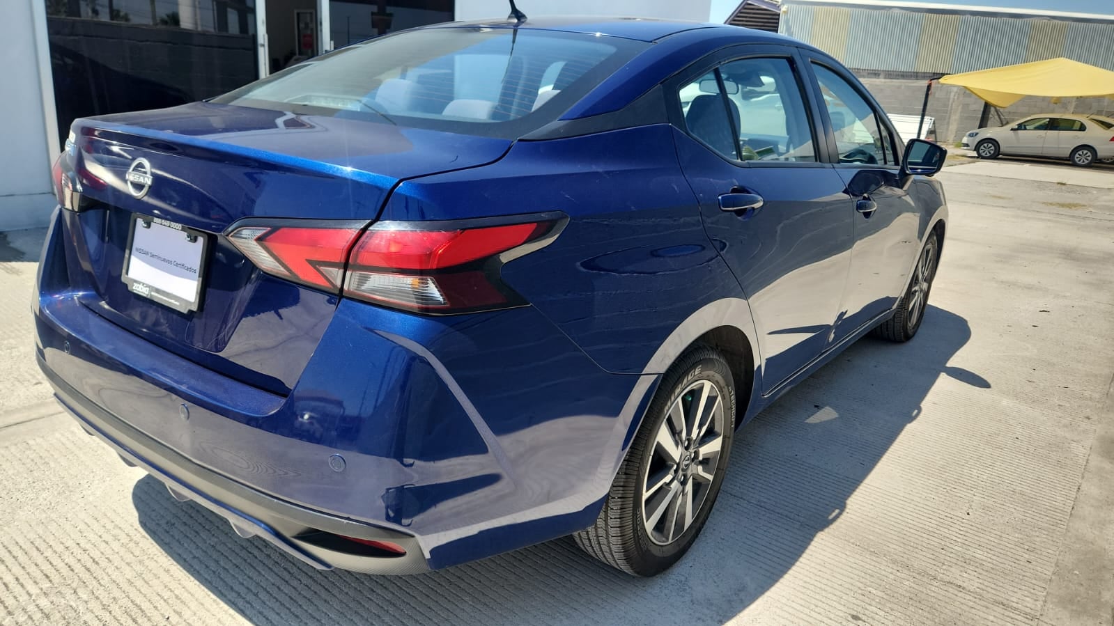 2023 Nissan Versa ADVANCE CVT