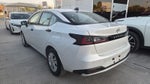 2026 Nissan Versa 4 pts. Sense, TM5, a/ac., R-15 (cambio de línea)