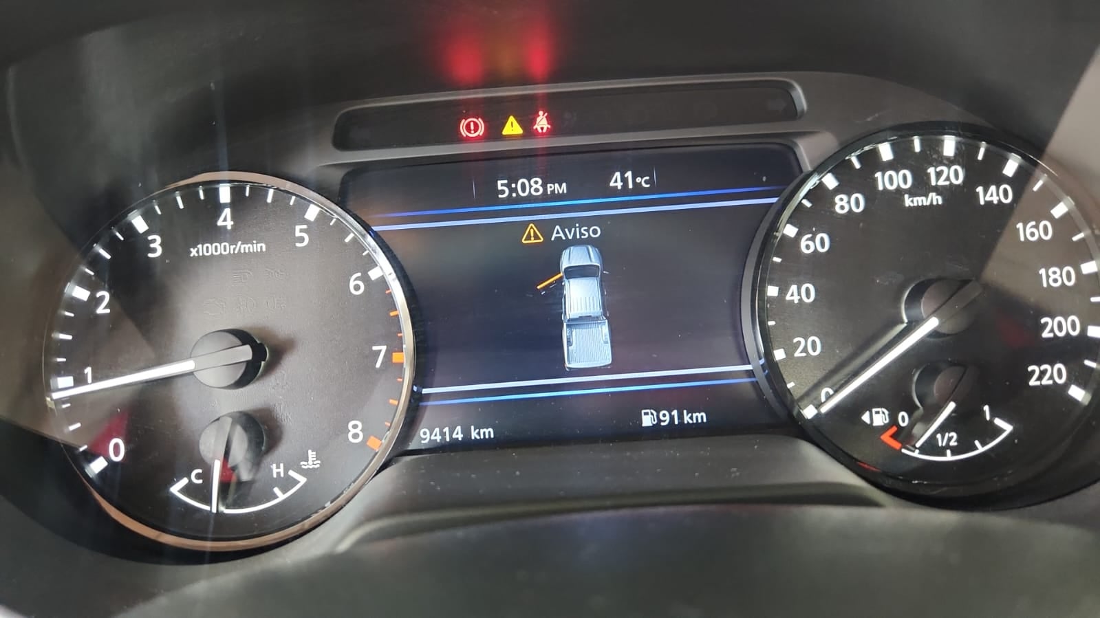 2025 Nissan Comerciales Frontier y NP 300 Frontier Pick-Up 4 pts. Frontier SE, Doble Cab., L4, 2.5l, TM6, a/ac., VE, R-16