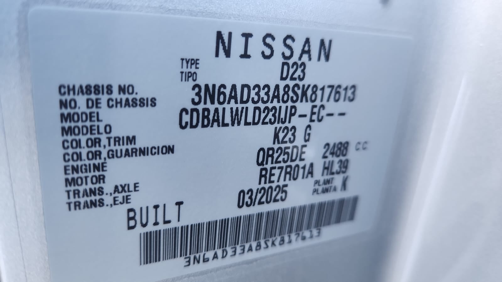 2025 Nissan Comerciales Frontier y NP 300 Frontier Pick-Up 4 pts. Frontier Platinum LE, Doble Cab., L4, 2.5l, TA, a/ac., piel, f. led, RA-18