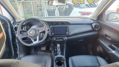 2024 Nissan Kicks VUD 5 pts. Exclusive, 1.6l, TA, a/ac. Aut., piel, GPS, RA-17 (línea anterior)