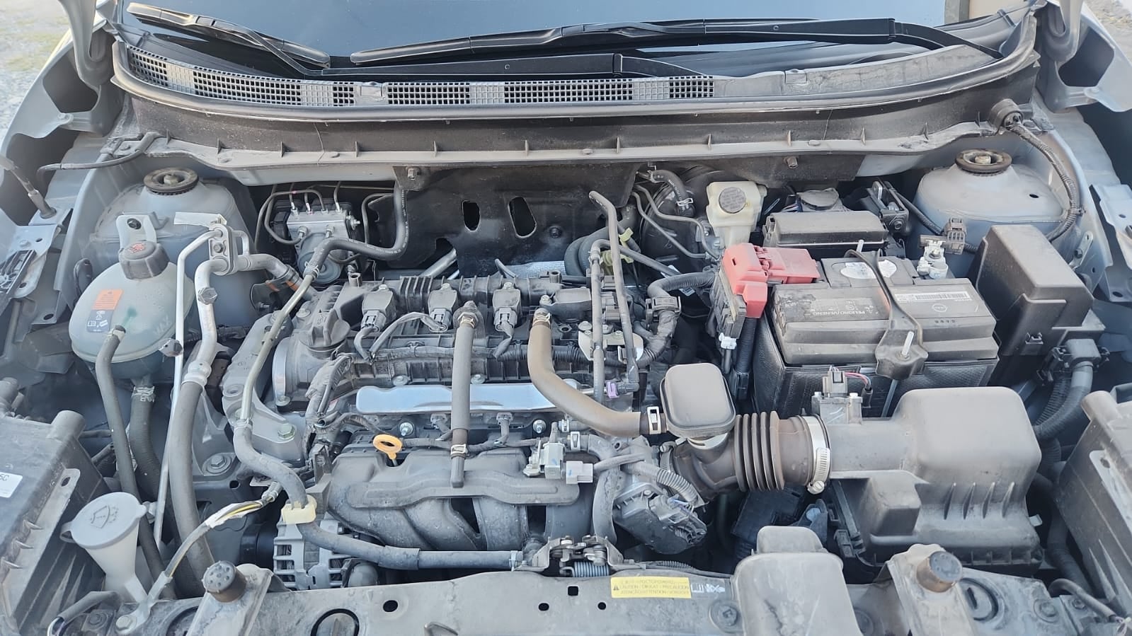 2024 Nissan Kicks VUD 5 pts. Exclusive, 1.6l, TA, a/ac. Aut., piel, GPS, RA-17 (línea anterior)