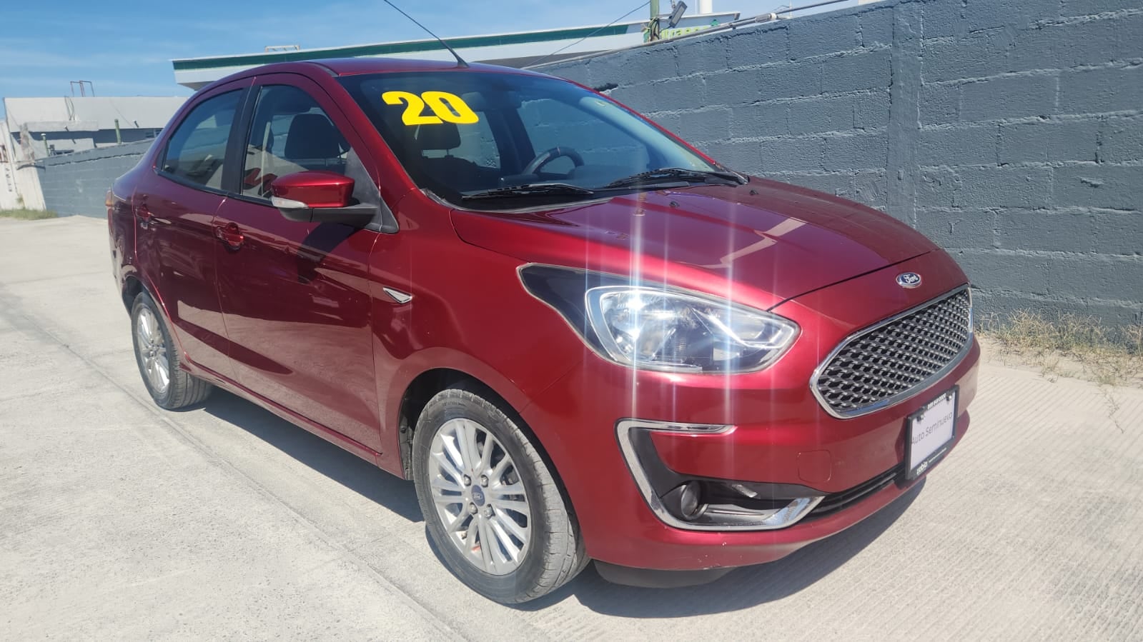 2020 Ford Figo 4 pts. Titanium, TA, a/ac., VE, f. niebla, SYNC, RA-14