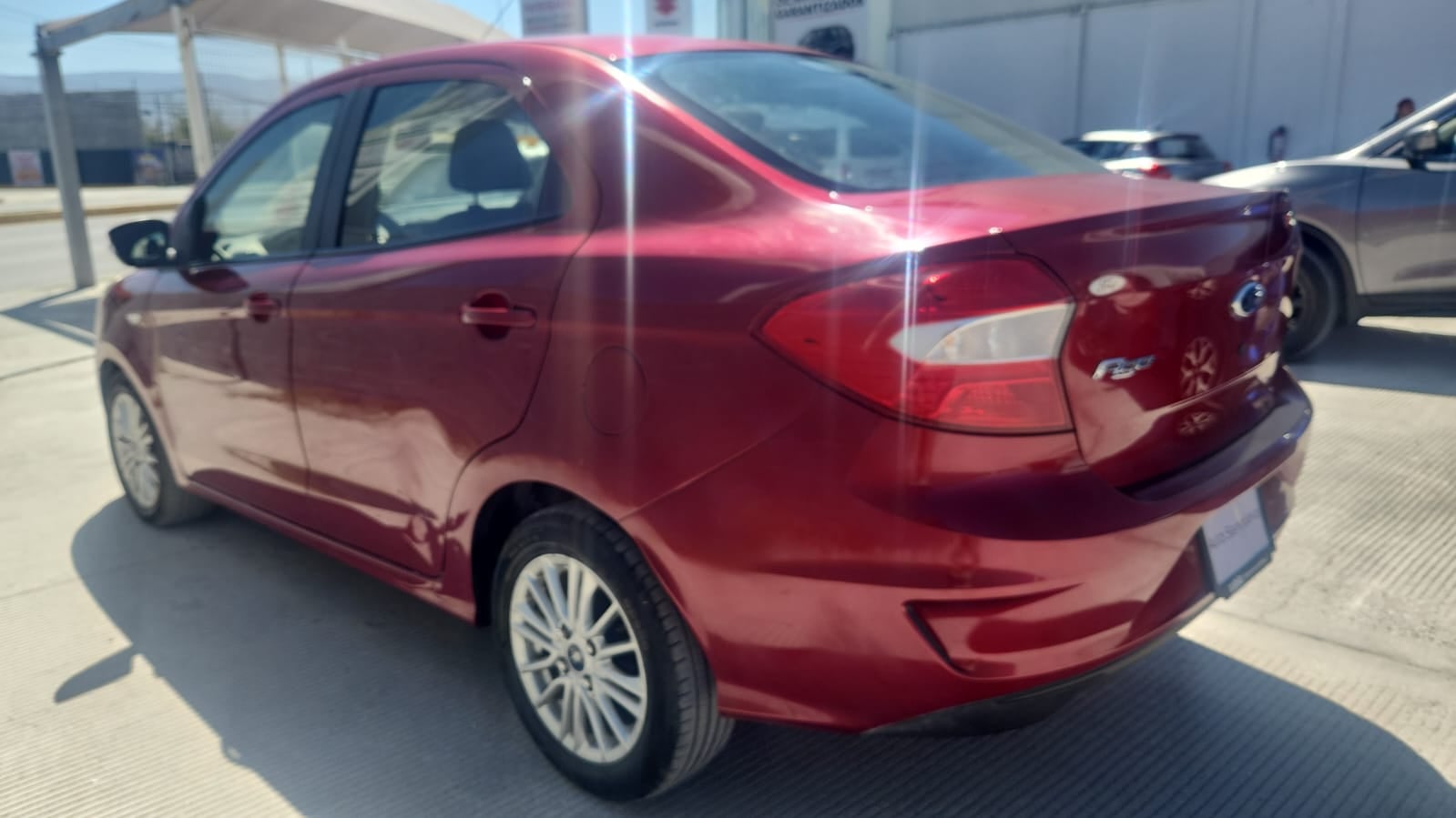 2020 Ford Figo 4 pts. Titanium, TA, a/ac., VE, f. niebla, SYNC, RA-14