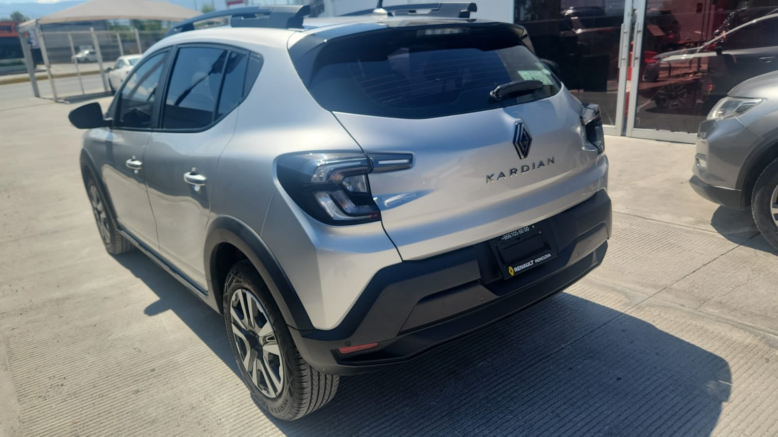2026 Renault Kardian VUD 5 pts. Evolution, 1.0T, TM5, a/ac., RA-16