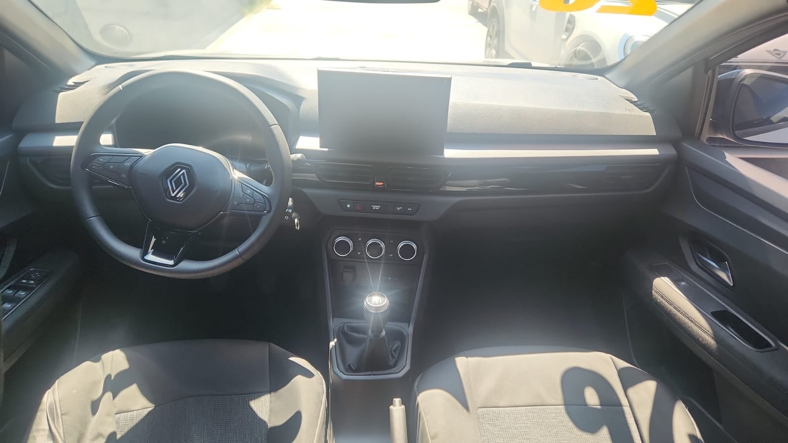 2026 Renault Kardian VUD 5 pts. Evolution, 1.0T, TM5, a/ac., RA-16
