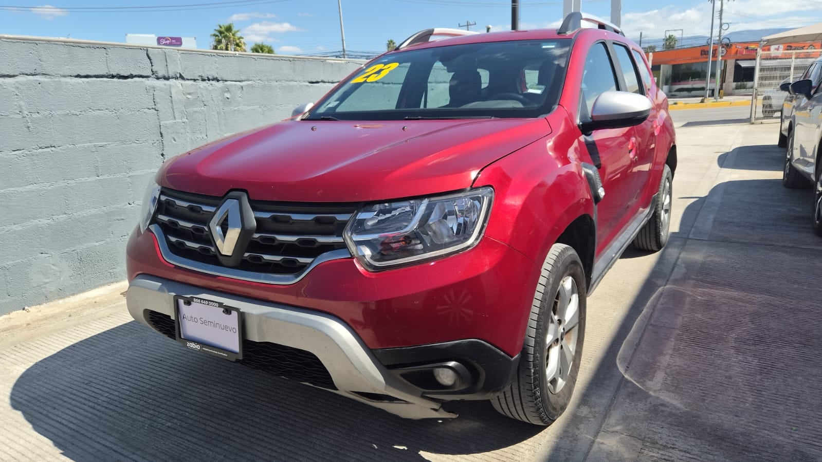 2023 Renault Duster VUD 5 pts. Iconic, 1.6l, TM6, a/ac. Aut., VE, f. niebla, RA-16