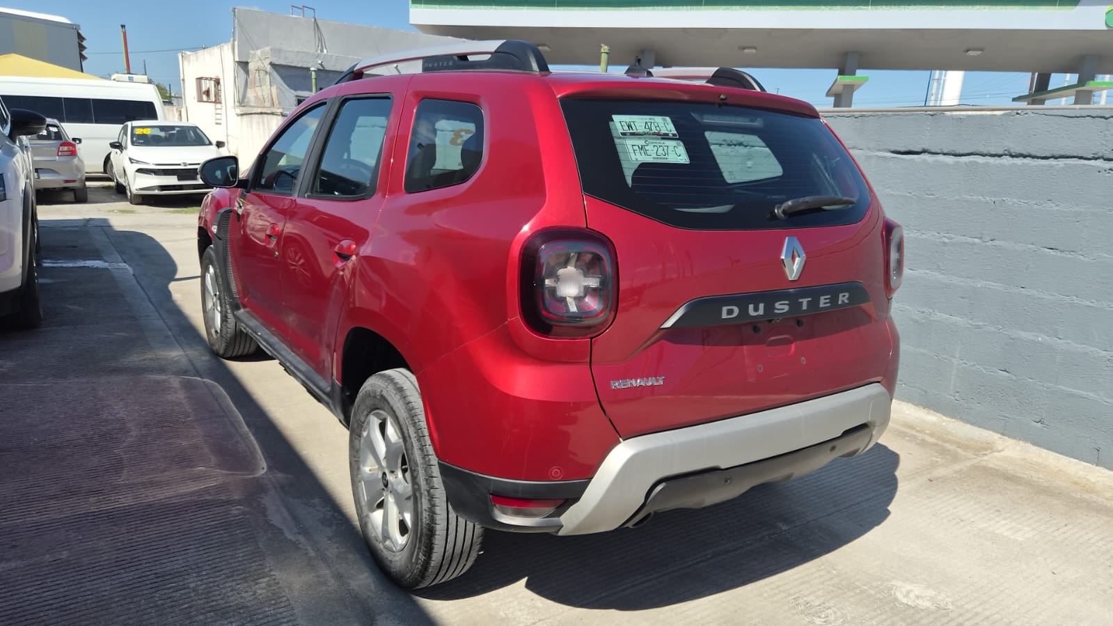 2023 Renault Duster VUD 5 pts. Iconic, 1.6l, TM6, a/ac. Aut., VE, f. niebla, RA-16