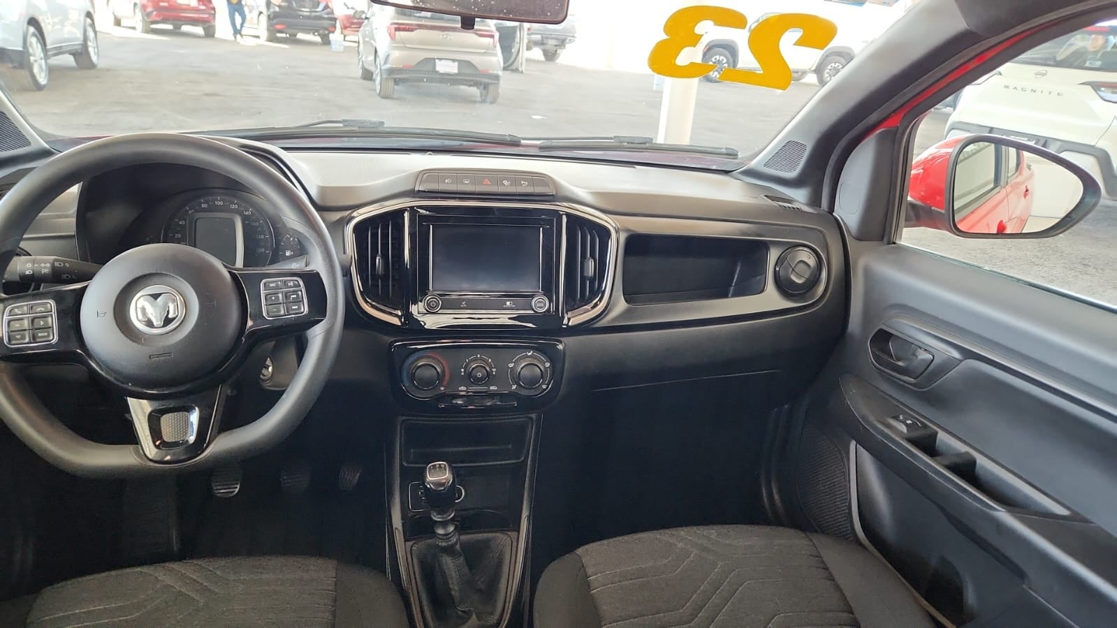 2023 Dodge Comerciales Ram 700 Pick-Up 4 pts. Bighorn, Doble Cab., TM5, a/ac., f. niebla, RA-15