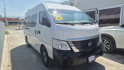 2025 Nissan Comerciales Urvan Panel 4 pts. Amplia con ventanas, TM5