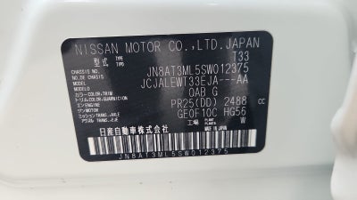 2025 Nissan X-Trail VUD 5 pts. Platinum, TA, piel, QCP, GPS, RA-19