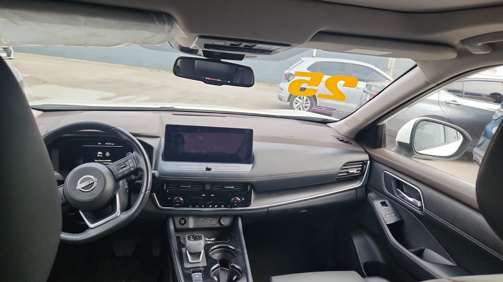 2025 Nissan X-Trail VUD 5 pts. Platinum, TA, piel, QCP, GPS, RA-19