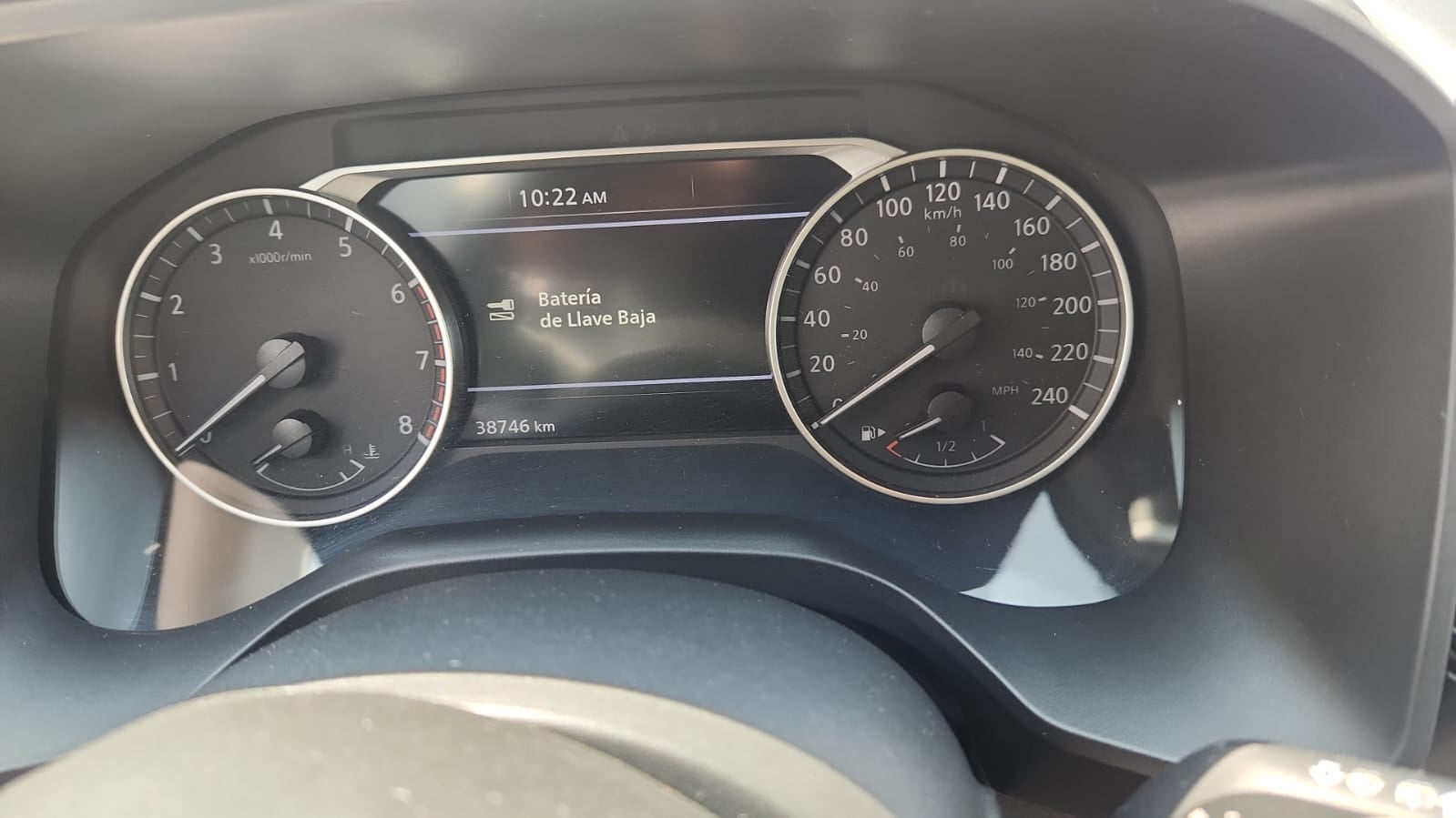 2023 Nissan X-Trail VUD 5 pts. Advance, TA, RA-17 (línea nueva)
