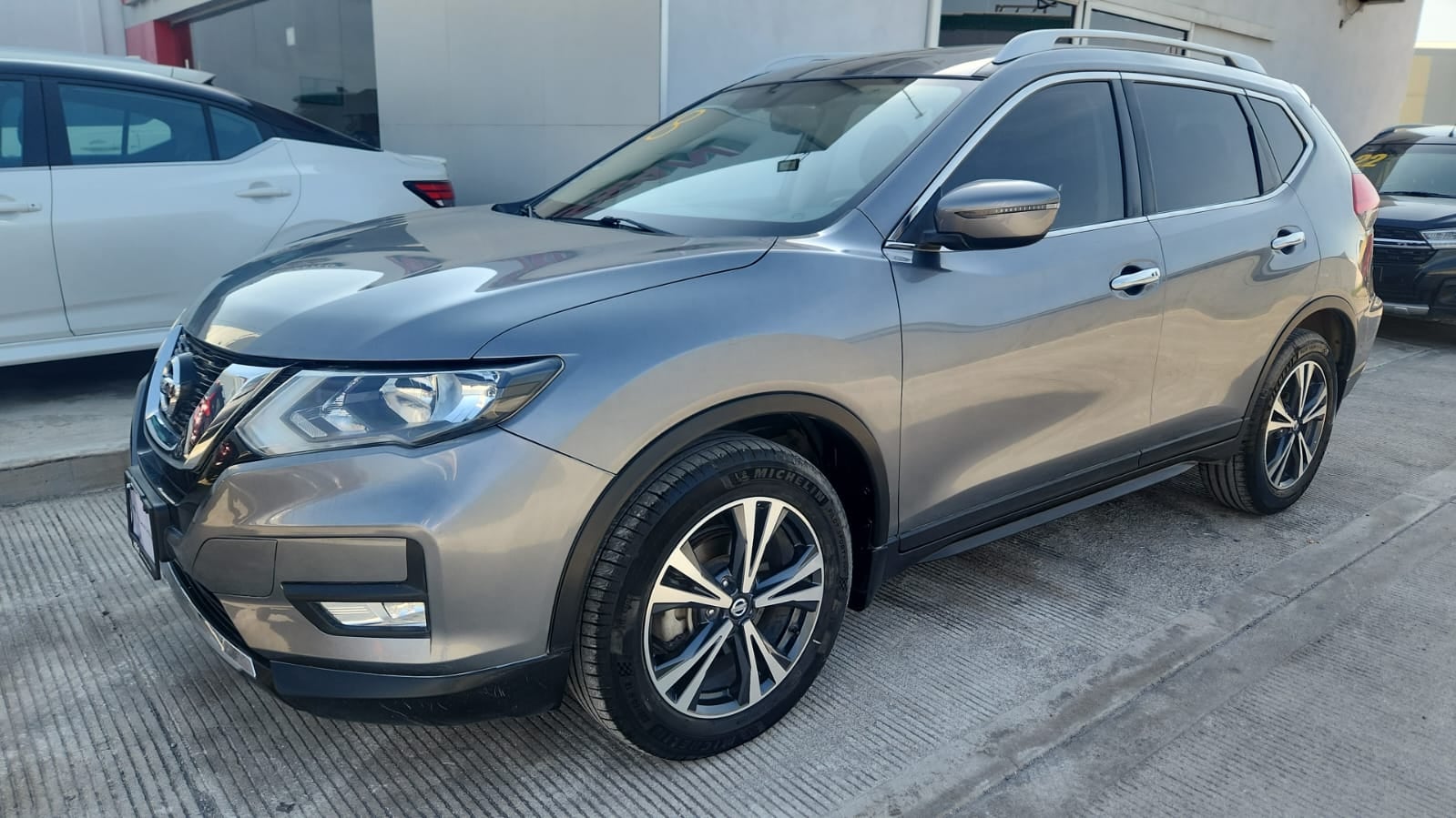2018 Nissan X-Trail VUD 5 pts. Advance, TA, QC, CD, 5 pas., RA-18 (cambio de línea)