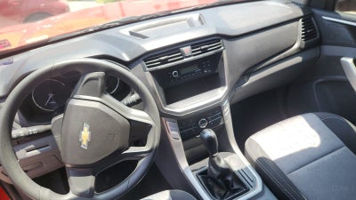 2025 Chevrolet Comerciales S10 Max 4 pts. Pick-Up, Doble Cab., 2.0T, TM6, a/ac., RA-16, 4x4