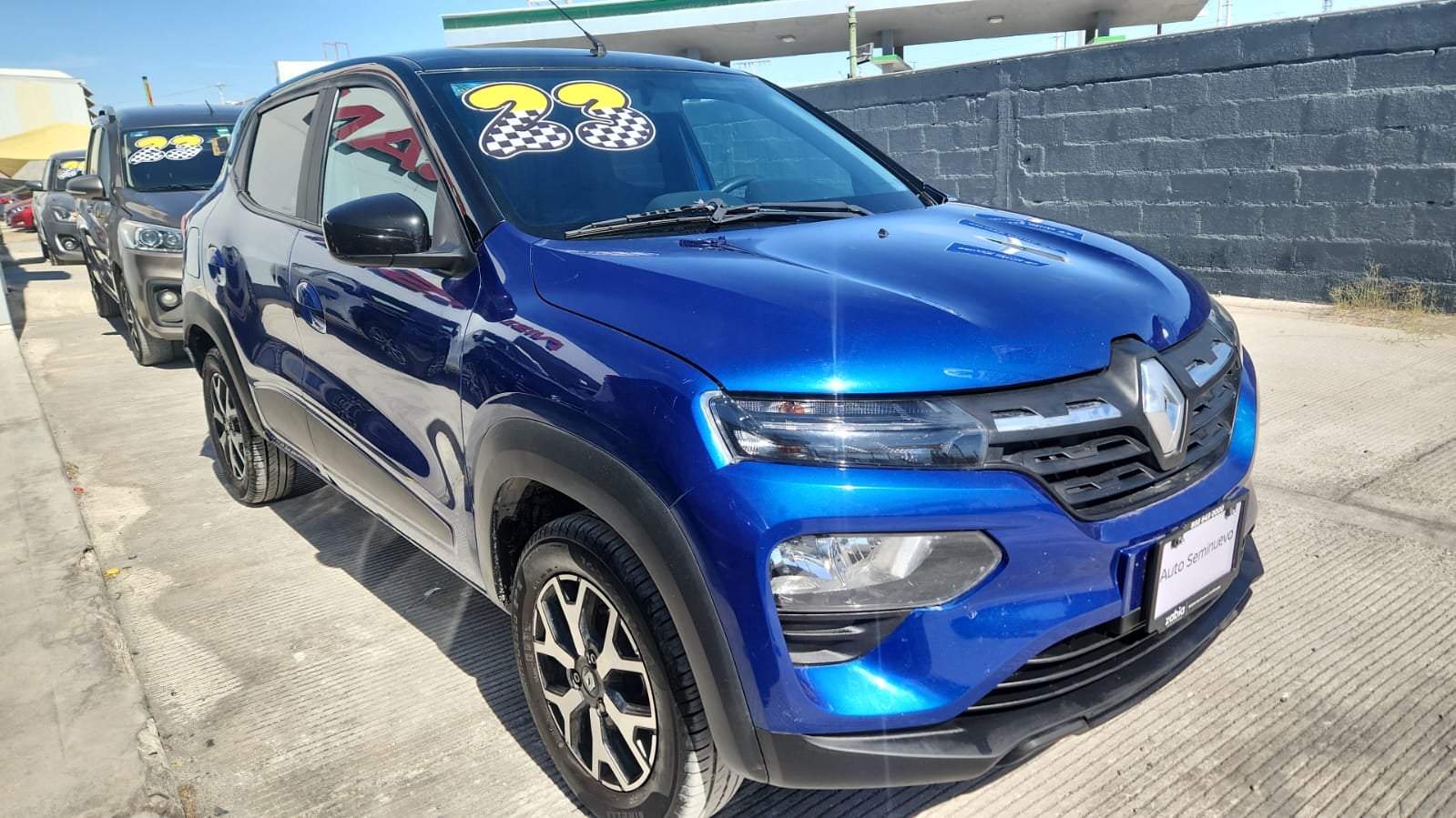 2023 Renault Kwid 5 pts. HB Bitono, TM5, a/ac., pantalla touch 8