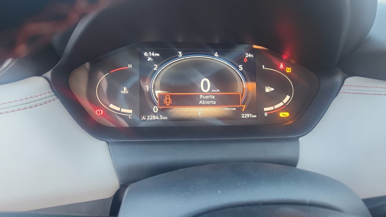 2025 Nissan Magnite VUD 5 pts. Exclusive, 1.0T, TM5, piel, RA-16