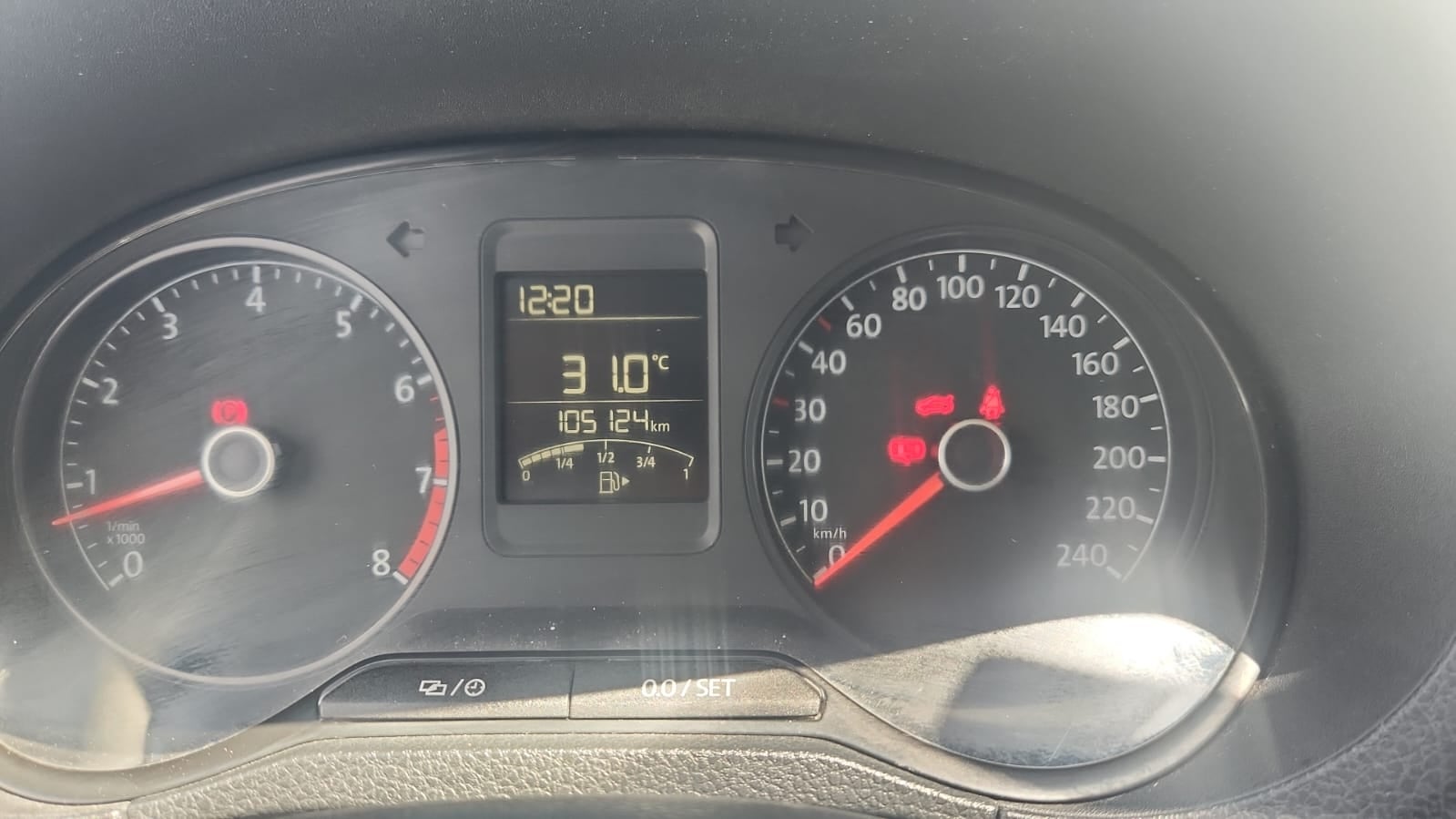 2022 Volkswagen Vento 4 pts. Join, TM5, a/ac., cámara reversa, RA-16