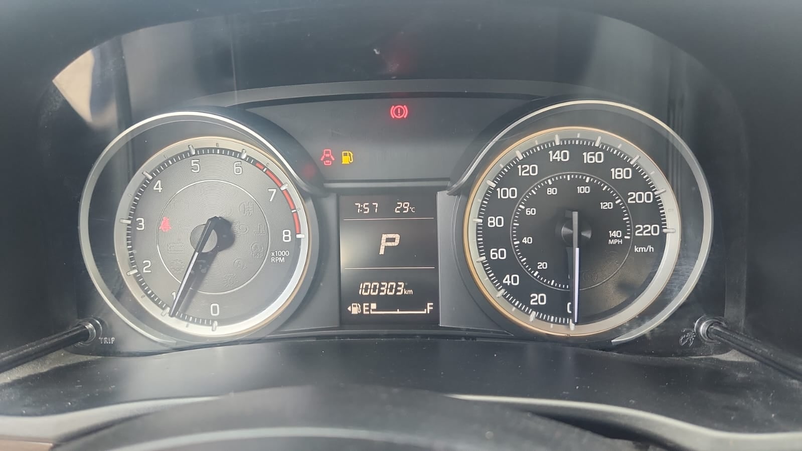 2021 Suzuki Ertiga Minivan 5 pts. GLX, 1.5l, TA, a/ac. Aut., f. niebla, RA-15